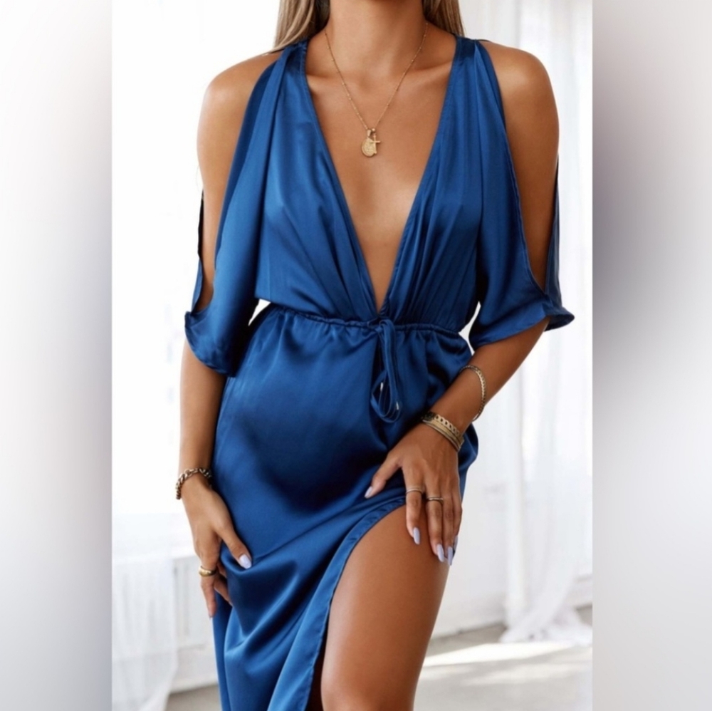 NWT Hello Molly Blue Dress Size M/6